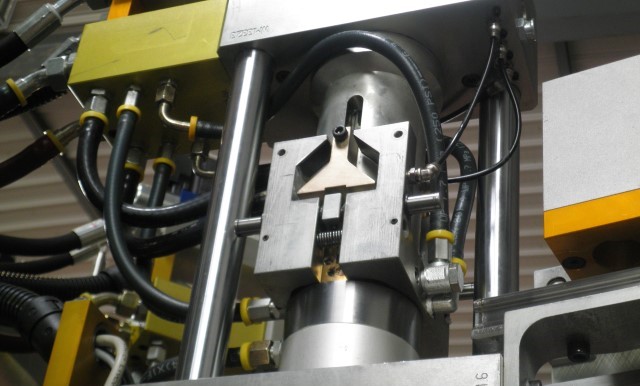 HSPI Injection Compression Machine